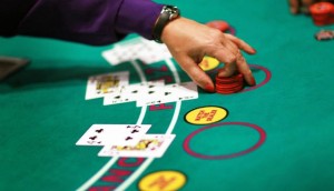 Blackjack: l'edge del banco ed i profitti miliardari dei casinò di Vegas