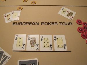 Un blogger all'EPT Berlino e un sabato di poker, panico e pistole