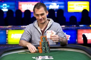 WSOP 2014: Justin Bonomo scatenato, vince il 6-max!