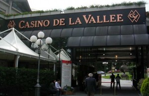 Il poker non va in vacanza: tutti i tornei di luglio 2014