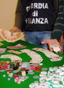 Poker live: tornei con rebuy, 80 denunciati a Varese