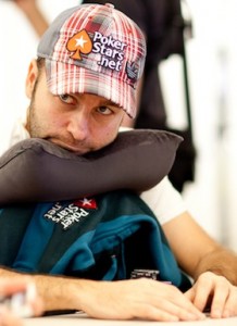 Daniel Negreanu, è guerra aperta contro twoplustwo