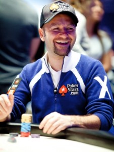 Negreanu si supera: raccolti 172.000 $ per beneficenza
