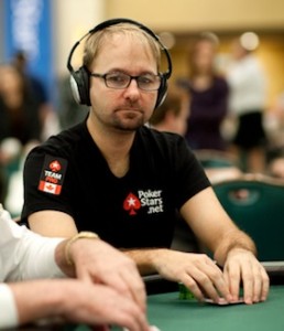 Daniel Negreanu insegna l'arte del rubare i bui