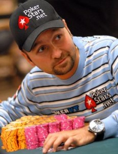 Daniel Negreanu perde le staffe alle WSOP
