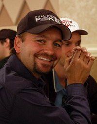 WSOPE Day 1A Negreanu in testa
