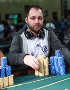 Daniel Negreanu vola a ritmo di samba al final table LAPT 