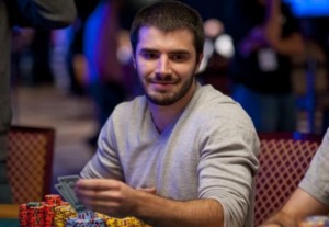 WSOP 2012 Main Event: 9 italiani vanno al day 4!