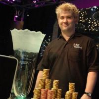 Griffin scrive la storia del poker