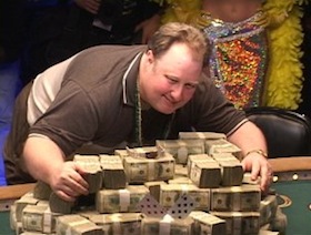 WSOP 2004: Greg Raymer trasforma 160$ in 5 milioni