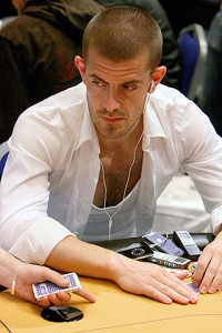 Gus Hansen, Elky, Haxton e C. lasciano le WSOP per Macao