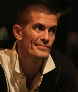 Gus Hansen si riprende, Ziigmund castiga Isildur1 