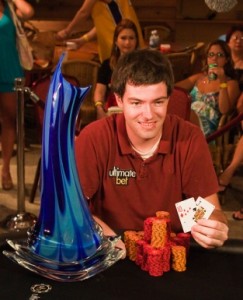 Aruba Poker  Classic: vince Hall, Mizrachi secondo