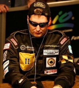 WSOP 2011 ev. 33: illusione Phil Hellmuth 