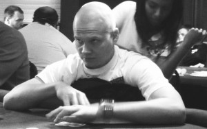 Cash game: Ilari FIN pirotecnico, vince 367.000$ in 1000 mani