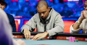 Ivey, perdite record... ma arriva un bel regalo dall'ex moglie