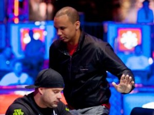 WSOP 2012: un barbaro ferma Ivey, vince Tryba