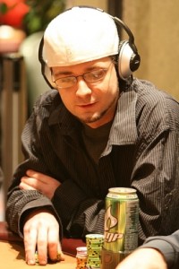 Analisi di una mano con Kevin Saul: odds e mani marginali