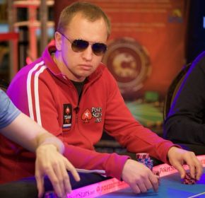 Come intrappolare con mani forti preflop – di Alex Kravchenko