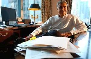 Il guru del poker e dell’alta finanza salva i Bucks in NBA
