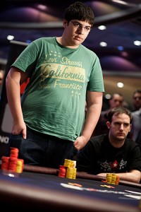 Ongame report: Mustakkione si scatena!