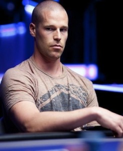 Patrik Antonius torna all'antico: rispunta 'FinddaGrind'