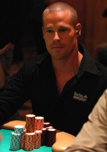 Cash game high stakes: Patrik Antonius vola al comando 