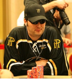 Phil Hellmuth, Steve Martin e il torneo di beneficenza