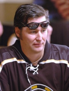 Phil Hellmuth al World Team Poker: giusto il call?