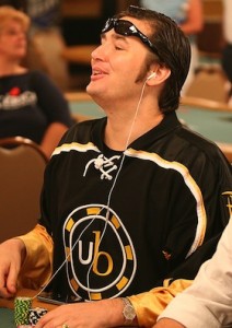 Phil Hellmuth e una decisione cruciale al WPT