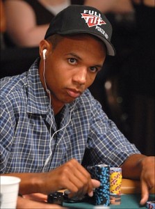 Phil Ivey e il cash game: uno spot contro Antonius