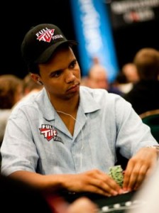 Phil Ivey non bluffa, risposta di fuoco di Full Tilt Poker