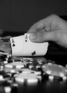Poker live scatta l’emergenza: denunciate 24 persone a Torino