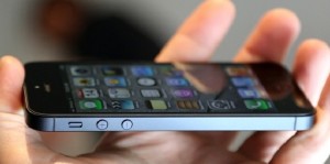 Gioca a poker online con l’iPhone su sito illegale: assolto!