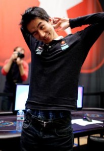 Poker online: nanonoko batte il record di mani giocate