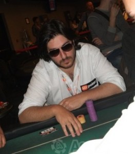 Giovanni Rizzo entra nel GDPoker Team e ...nel cuore di Kara