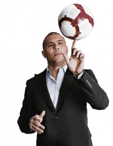 Ronaldo ingaggia il fenomeno del poker online Andre Akkari