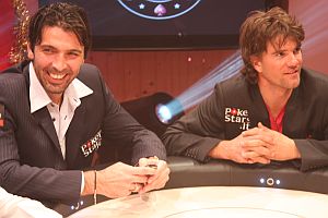 PokerStars, beneficenza in TV con Buffon e Minieri