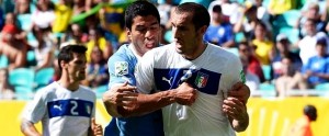 Suarez fa felici 200 scommettitori: il precedente con Chiellini 