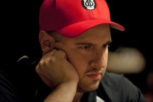 WPT Five Diamonds: Mizrachi al comando, è la fiera del rebuy