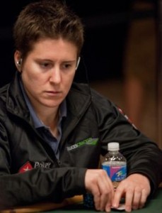 Vanessa Selbst e Liv Boeree contro il Big1One alle WSOP