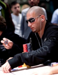 PokerStars EPT Londra - Day 2: 6 italiani dentro, bolla vicina
