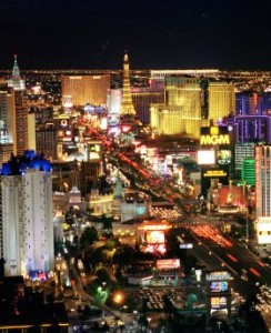 Clamoroso a Las Vegas: sì al poker online!