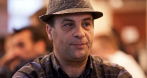 Operazione "Vibo Poker Texas": 9 denunciati, tra cui Salvatore Bonavena. Lui: "Ma quale bisca? Siamo persone perbene!"
