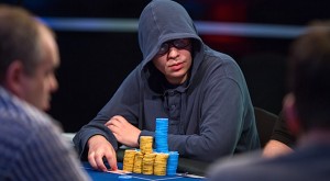 Mustacchione finisce terzo nel WCOOP: vince 392.000 $