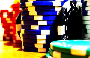 Assolte 14 persone a Pisa, il poker live non è gioco d'azzardo!