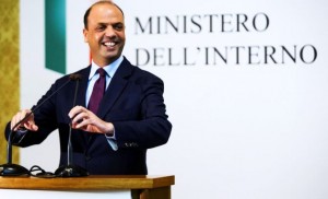 Viminale: arriva la circolare sul poker, tornei si, cash game vietato