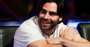 Busquet ironico: "Ora credo che il poker live sia più complesso..."