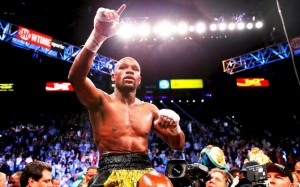 Floyd Mayweather sbanca Las Vegas con una scommessa milionaria