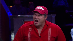 Main Event WSOP: fa il bullo al tavolo ma l'avversario lo elimina